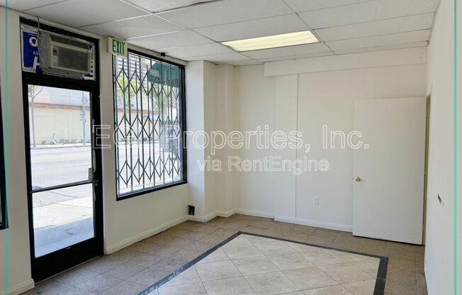445 S WESTERN AVE