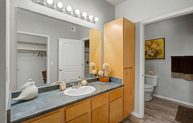 6200 Montano Plaza Dr NW Albuquerque, NM-52