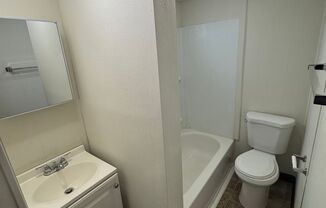 1 bed, 1 bath, 285 sqft, $595, Unit #4