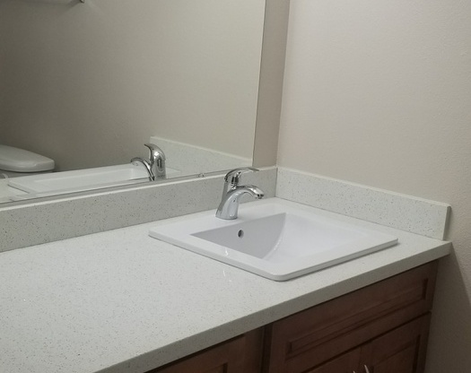 1 bed, 1 bath, 704 sqft, $1,425, Unit 13