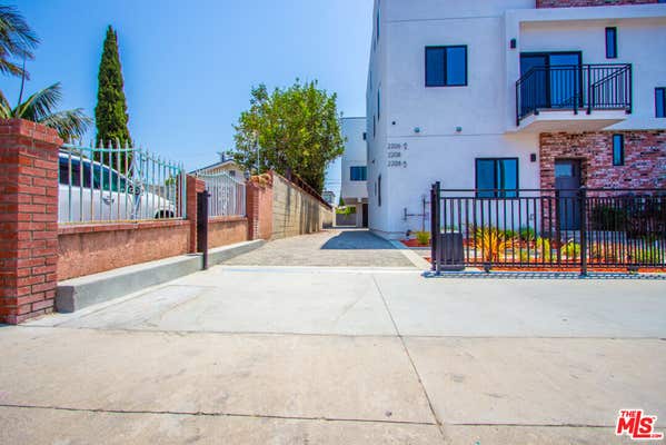 2208 HAUSER BLVD