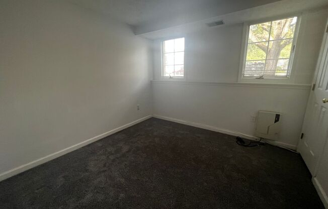 2 beds, 2 baths, $1,850, Unit (#1502)