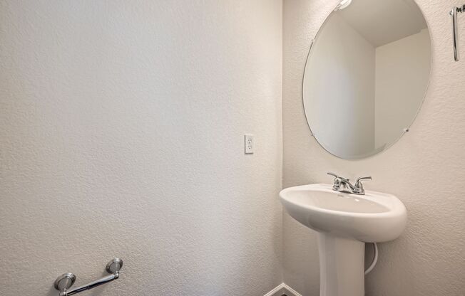 Updated 3-Bed Home with 2-Car Garage in Reunion Metro District