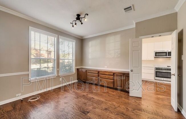 6000 CHARLESTON DR