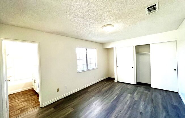 2 beds, 1.5 baths, 950 sqft, $1,900, Unit 174 E. 46th St. Unit # 1