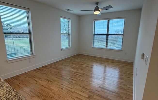 2 beds, 2 baths, 975 sqft, $1,969, Unit 102A