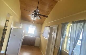 1 bed, 1 bath, 420 sqft, $1,125