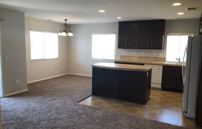 2 beds, 2 baths, $2,600