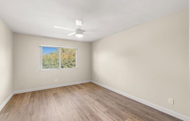 1 bed, 1 bath, 650 sqft, $1,950, Unit 220