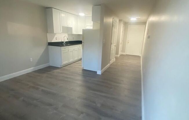 Aiken Ave. Apartments