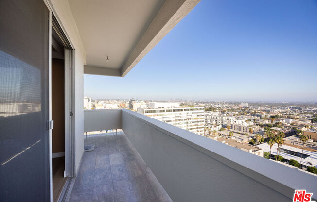 2 beds, 4.5 baths, 2,130 sqft, $8,500, Unit 1209
