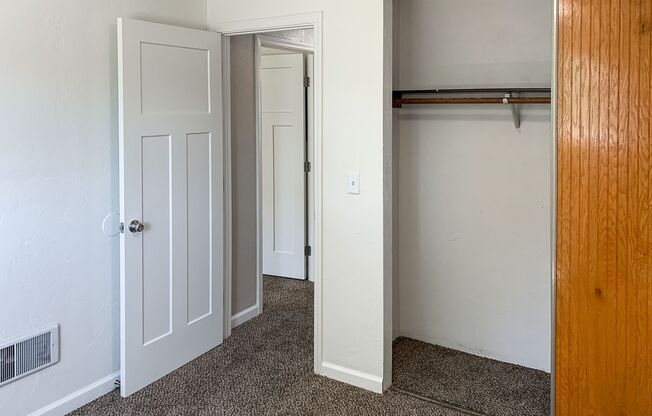 2 beds, 1 bath, 756 sqft, $1,125, Unit 65