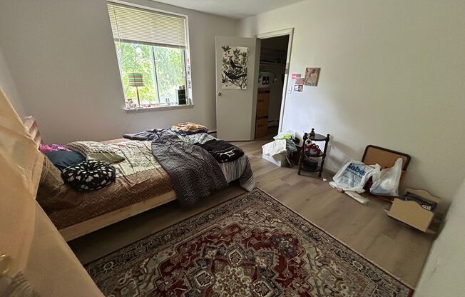 2 beds, 1 bath, $1,295, Unit 109
