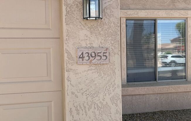 Single Level 3 Bedroom Home With Pool & Solar In Maricopa! Must See