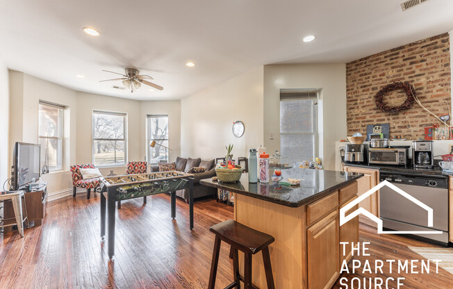1010 N Kedzie Ave 3