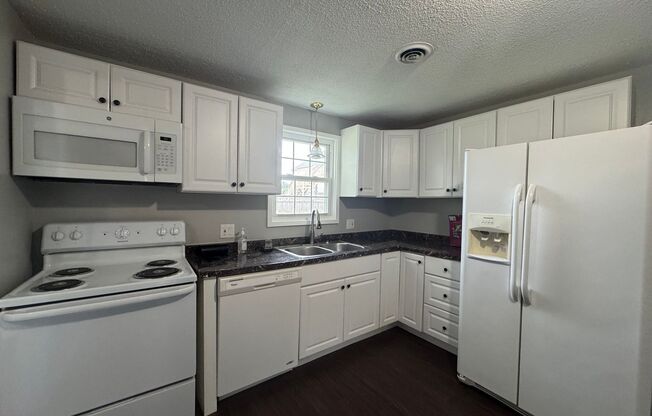 Refreshed 2 Bed 1.5 Bath Townhouse | Pet Ok | Avail Now