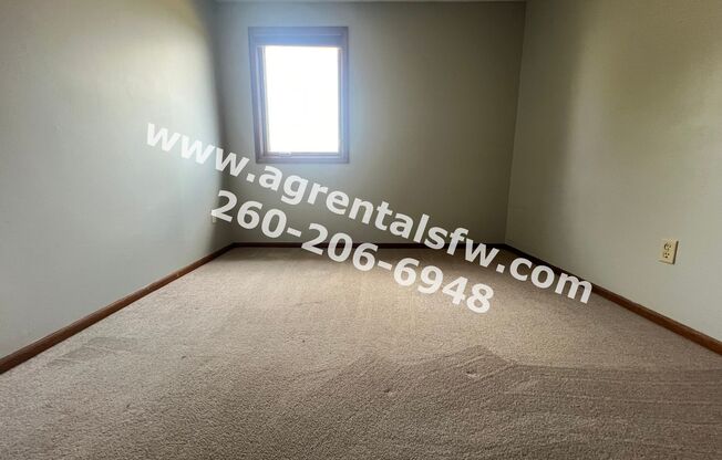 2 beds, 1 bath, 1,000 sqft, $1,295