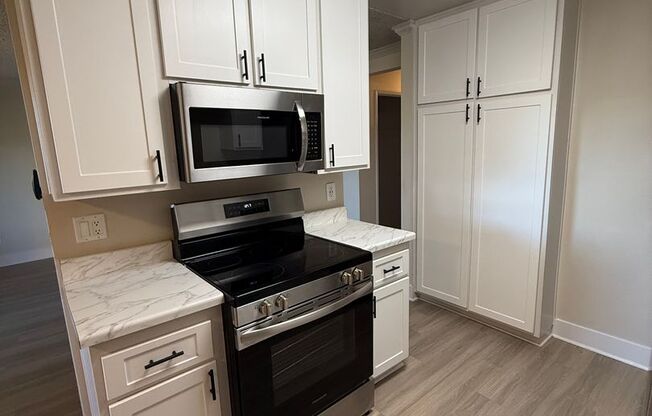 2 beds, 2 baths, 1,015 sqft, $2,695, Unit 138