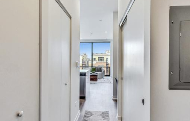 1 bed, 1 bath, 675 sqft, $2,675, Unit 3431-402