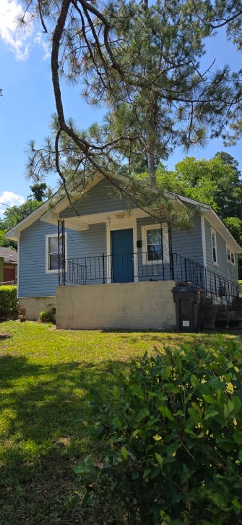2 BR/ 1 BA Home