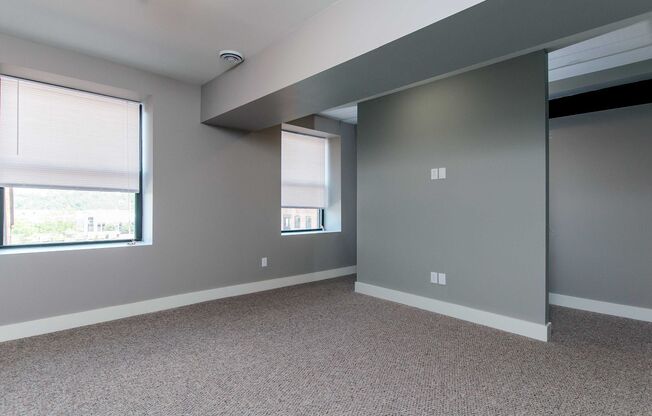 1 bed, 1 bath, 695 sqft, $1,700, Unit Mary 401