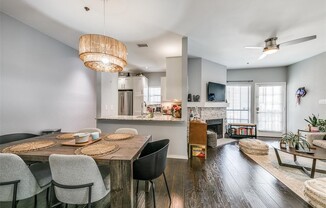 4800 W Lovers Lane