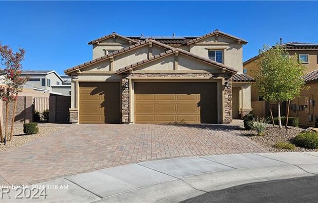 SOUTHWEST 4 BEDROOM 3 CAR GARAGE HOME