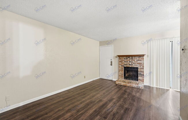 1 bed, 1 bath, 550 sqft, $1,000, Unit 321