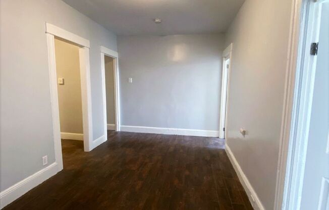 2 beds, 1 bath, $2,050, Unit D4