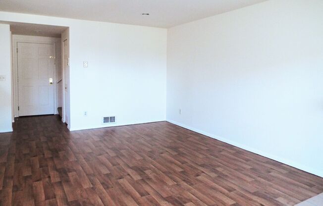 3 beds, 2 baths, 1,195 sqft, $3,553, Unit 306
