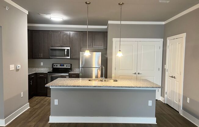 1 bed, 1 bath, 954 sqft, $1,395