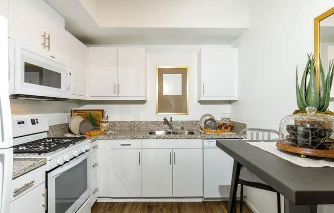 Welcome home to Stone Creek Apartments in Chula Vista!