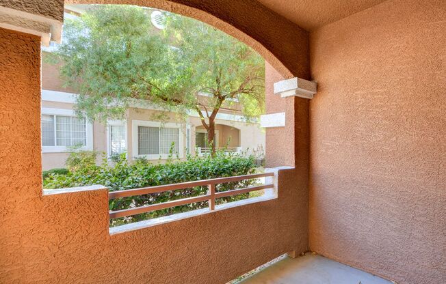 2 beds, 2 baths, $1,550, Unit 213