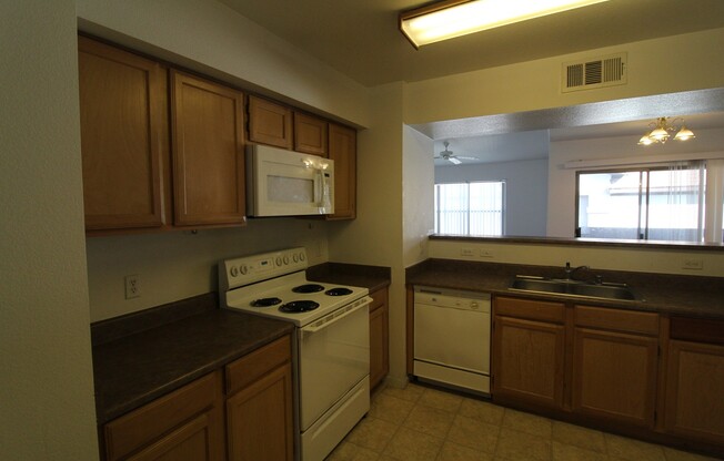 2 beds, 2 baths, $1,495, Unit Parcel #:  178-15-315-188