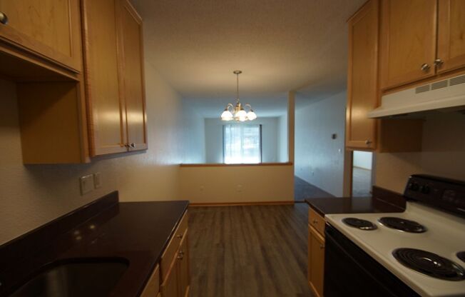 1 bed, 1 bath, 780 sqft, $1,374, Unit 220