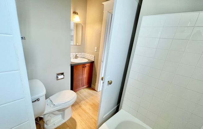Studio, 1 bath, 262 sqft, $720, Unit 401