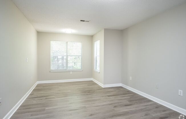 3 beds, 2 baths, 1,151 sqft, $1,095, Unit 806