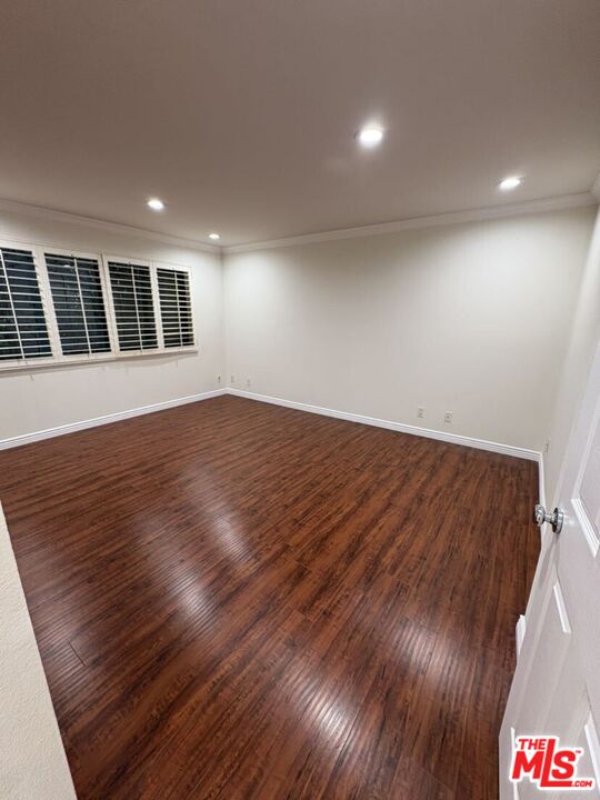 8909 Burton Way Apt 205