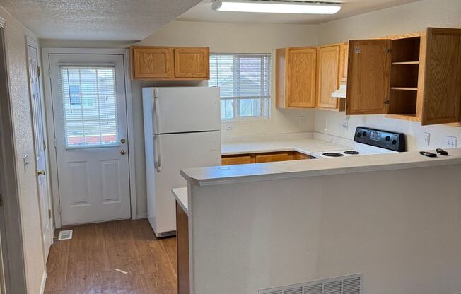 Beautiful 3-Bedroom 2.5 Bathroom in Briargate with Washer & Dryer!