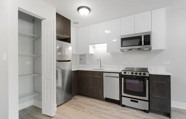 1 bed, 1 bath, 382 sqft, $1,725, Unit 203