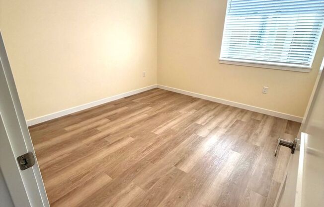 1 bed, 1 bath, 800 sqft, $1,600, Unit C306