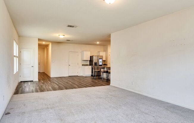 Great Home in Desireable Hutto Neighborhood!