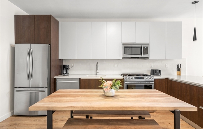 1 bed, 1 bath, 623 sqft, $3,400, Unit 505