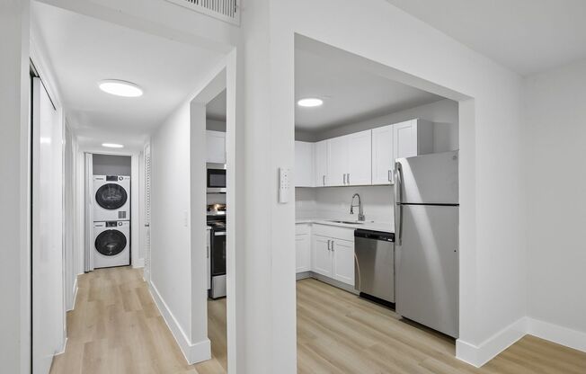 2 beds, 2 baths, 1,000 sqft, $1,692