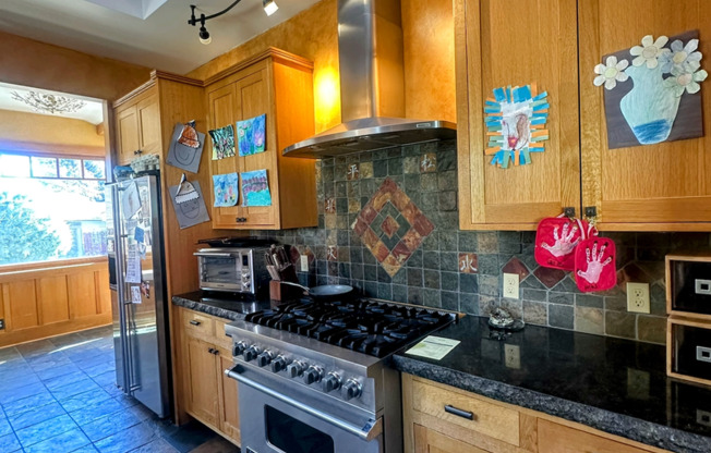 FURNISHED Short Term approved-Gorgeous 4 bed historic home in downtown GJ