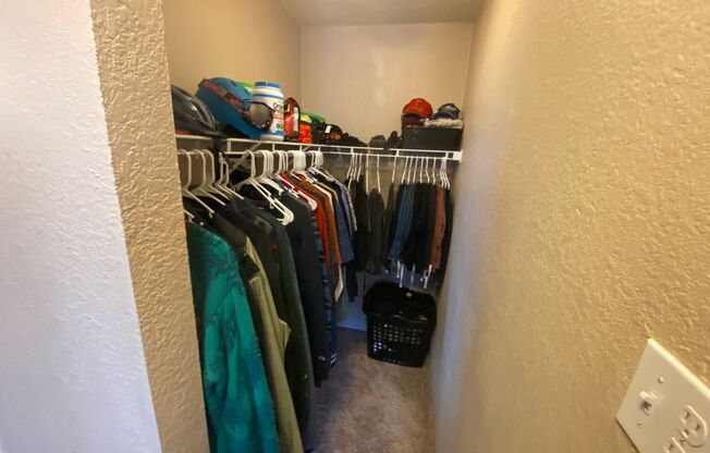 2 beds, 2 baths, $2,100, Unit # 7E