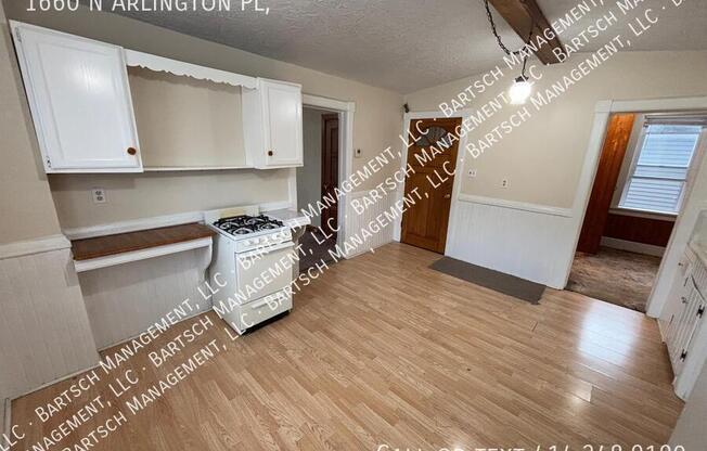 1660 N ARLINGTON PL