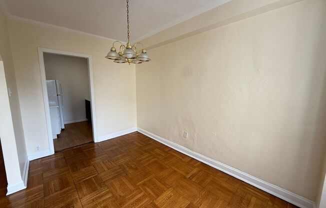 1 bed, 1 bath, 768 sqft, $1,450, Unit Royal York 804