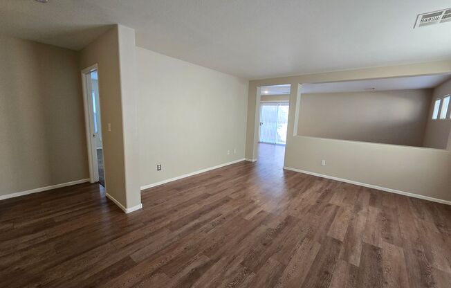 A BEAUTIFUL 3-BEDROOM HOME IN THE DESIRABLE SUMMERLIN AREA!