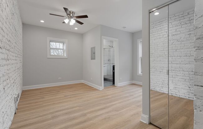 Studio, 1 bath, 326 sqft, $1,465, Unit 1631-1J